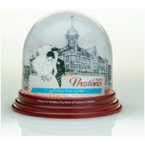 Classic Round Snowglobe