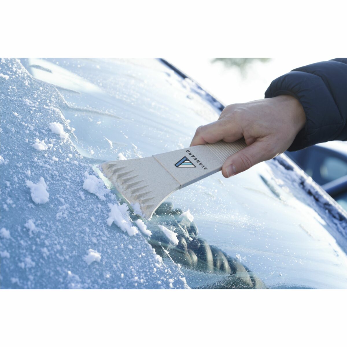 Wheat straw ice scraper - Image 4