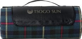 Park water and dirt resistant picnic blanket