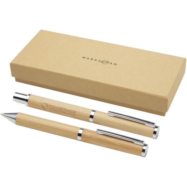 Apolys bamboo ballpoint and rollerball pen gift set  (black ink) – Natural with logo