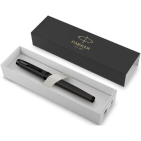 Parker IM achromatic rollerball pen (black ink) – Solid black front view