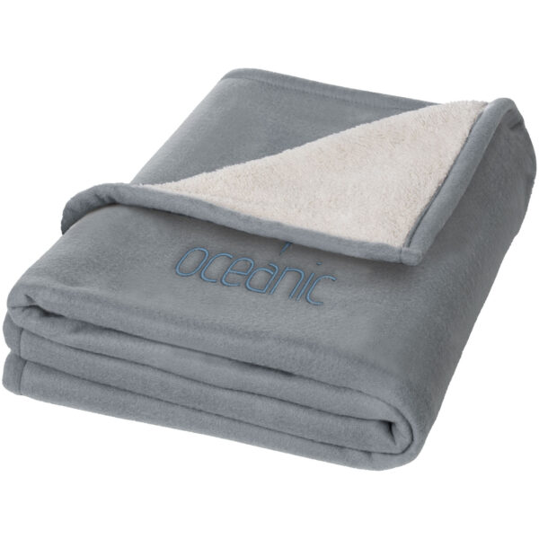 Springwood soft fleece and sherpa plaid blanket – Grey with logo