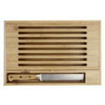 Pao bamboo cutting board with knife – Natural front view