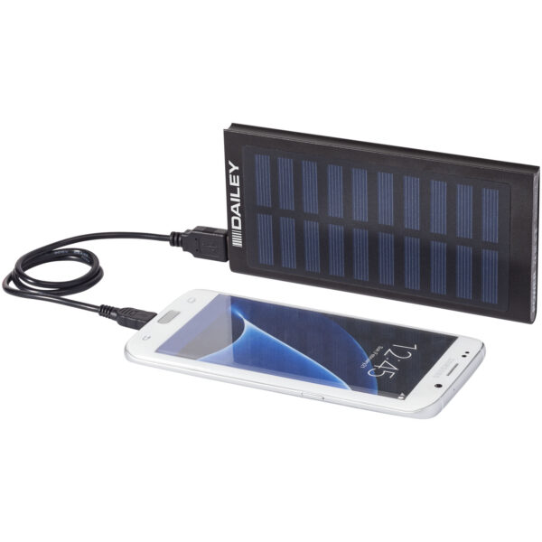 Stellar 8000 mAh solar power bank – Solid black with logo