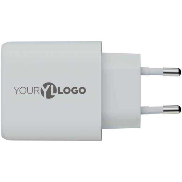 Xtorm XEC067 GaN² Ultra 67W wall charger – White with logo