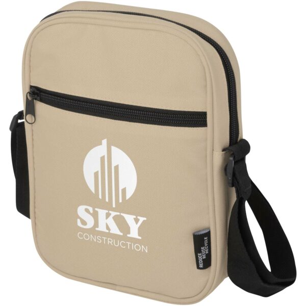 Byron GRS recycled crossbody bag 2L – Oatmeal with logo