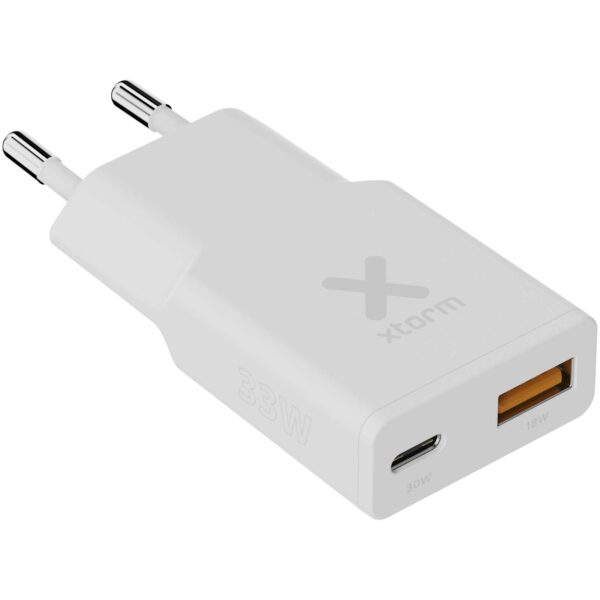 Xtorm XG2SL033 Go2 SlimLine 33W charger – White main view